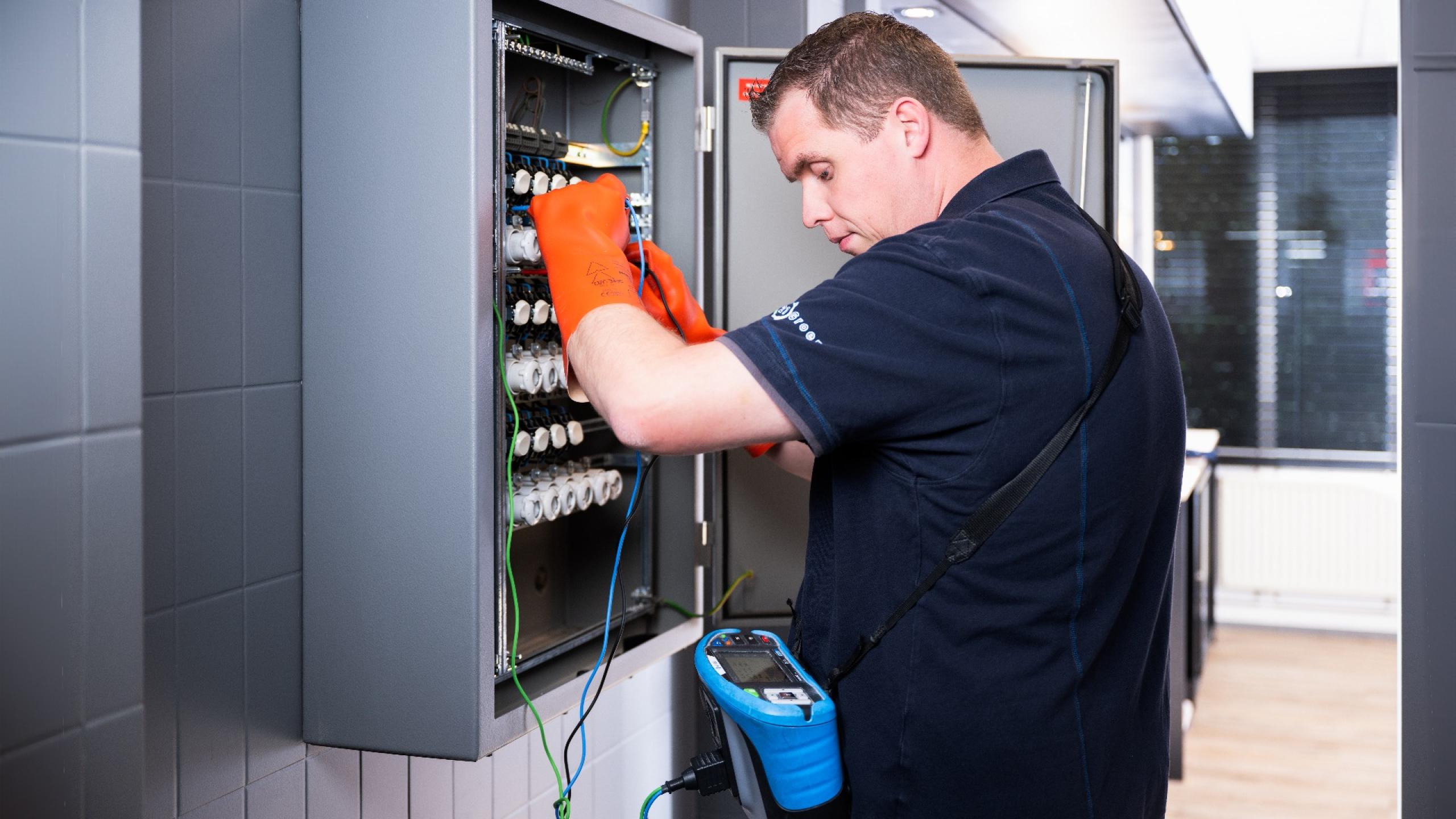 B9D04BAA-B5CD-466E-B533-A6D4B968CEE9